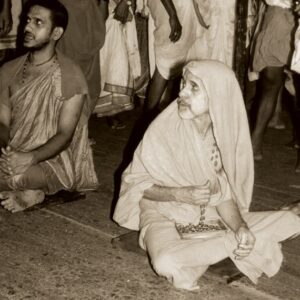 Sri Swamiji, winding his Japa with prayer of Udupi Sri Krishna
