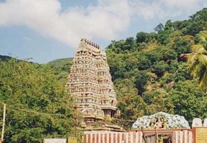 Sri Sundararaja Perumal (Kallazhagar) Temple, Pazhamudircholai - Azhagar Koil